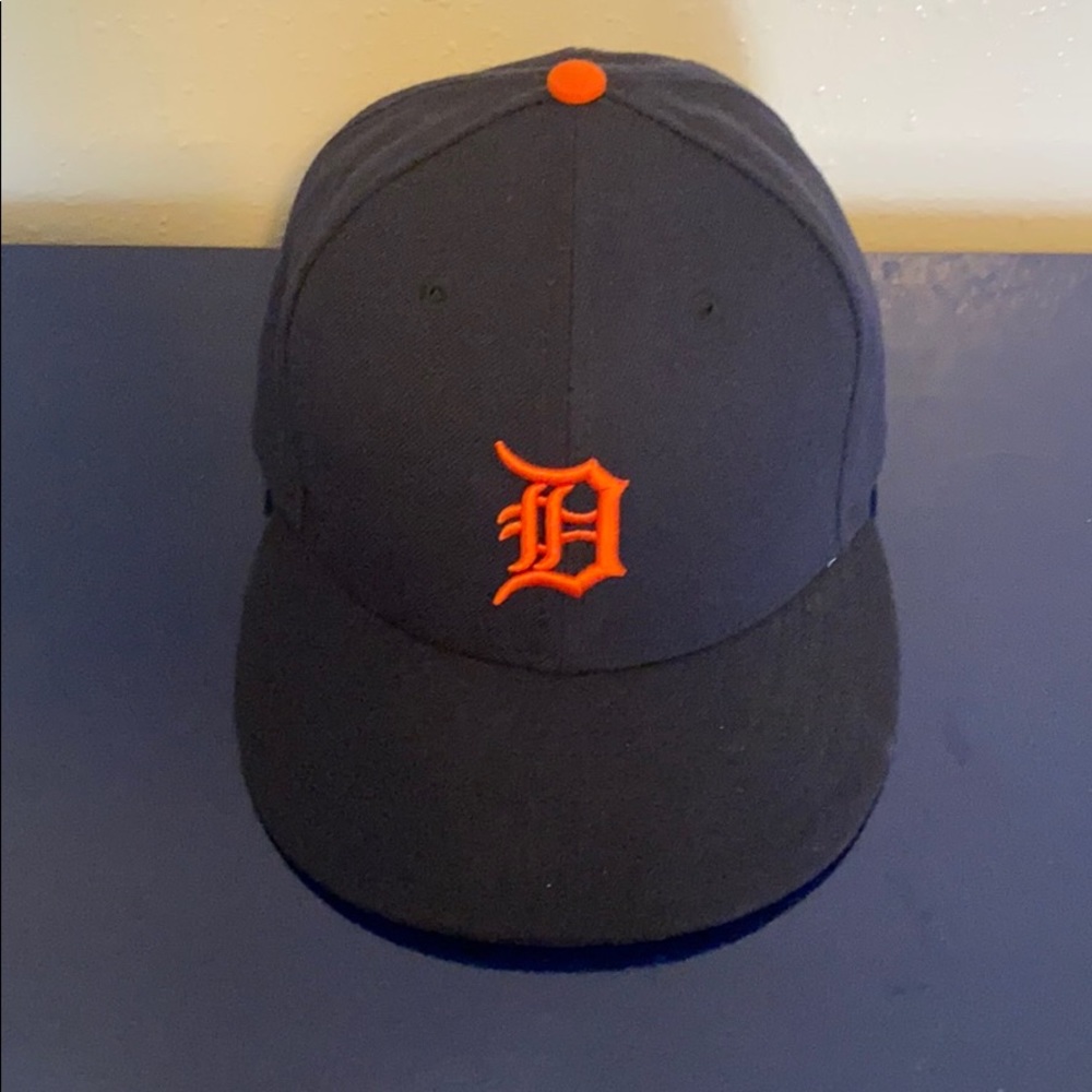 Detroit tigers fitted hat